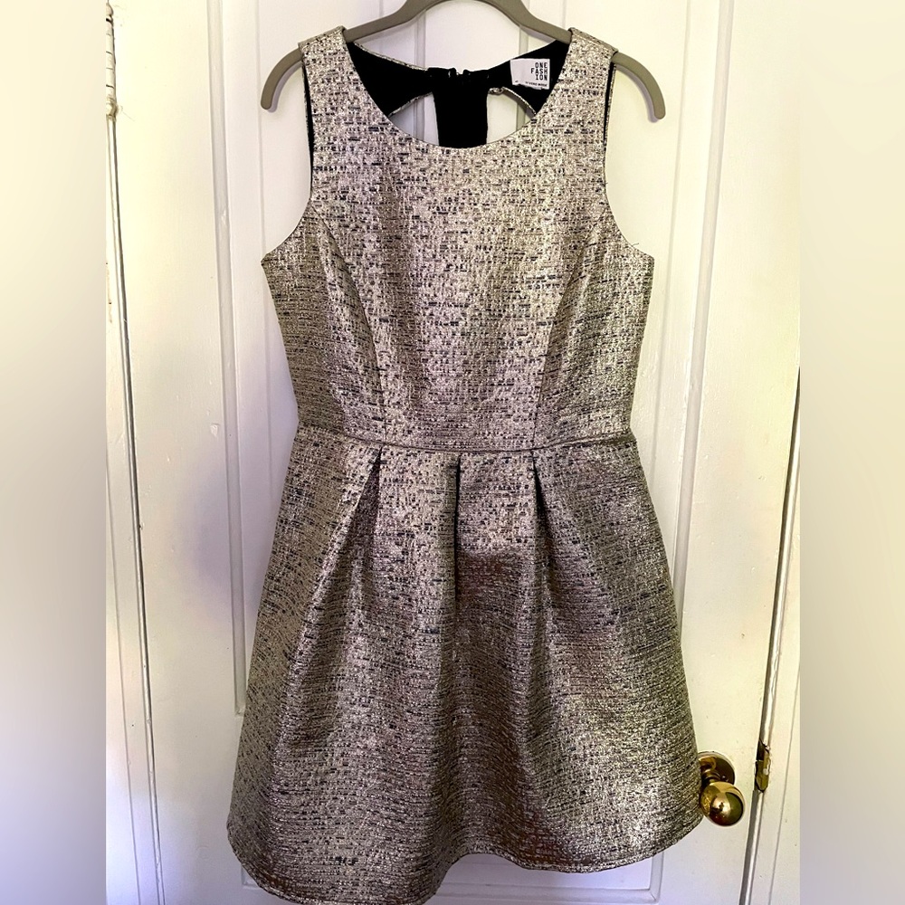 Vero Moda metallic short unlined party dress size 40